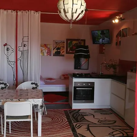 With A Parking Space Mali Iz Lejlighed