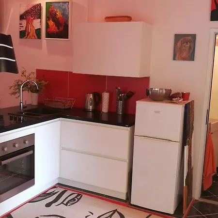 With A Parking Space Mali Iz * Veli Iž