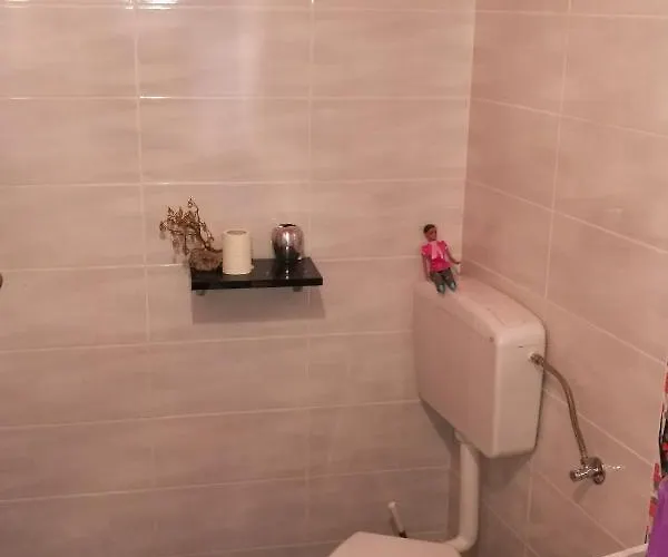 Апартаменты With A Parking Space Mali Iz *