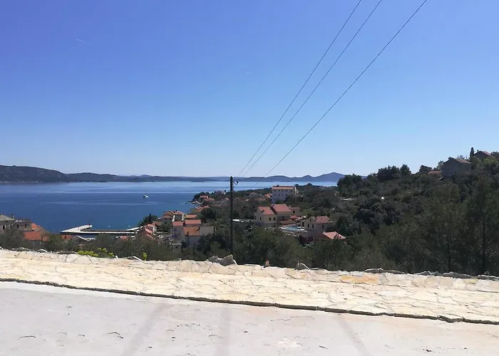 Апартаменты With A Parking Space Mali Iz *